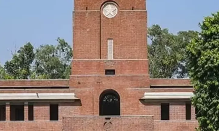 St.Stephens Suspends 100 Students