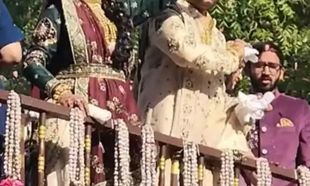 Couple Donate Rs. 200 Cr & Become Monks