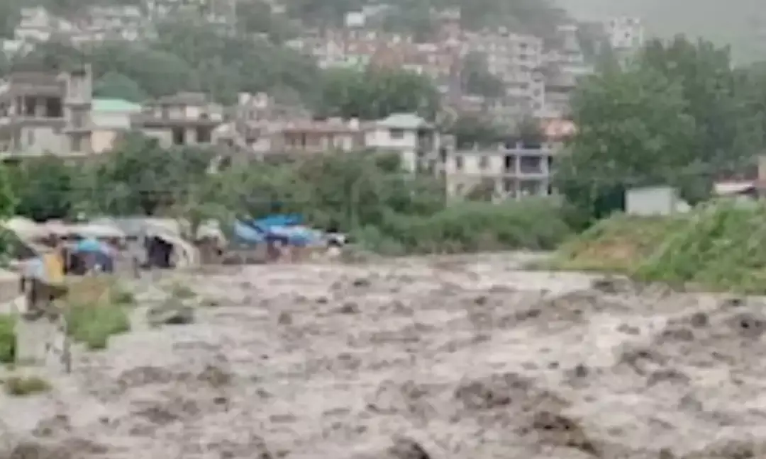 Passenger Vehicles Stuck In Flash Floods In J&K