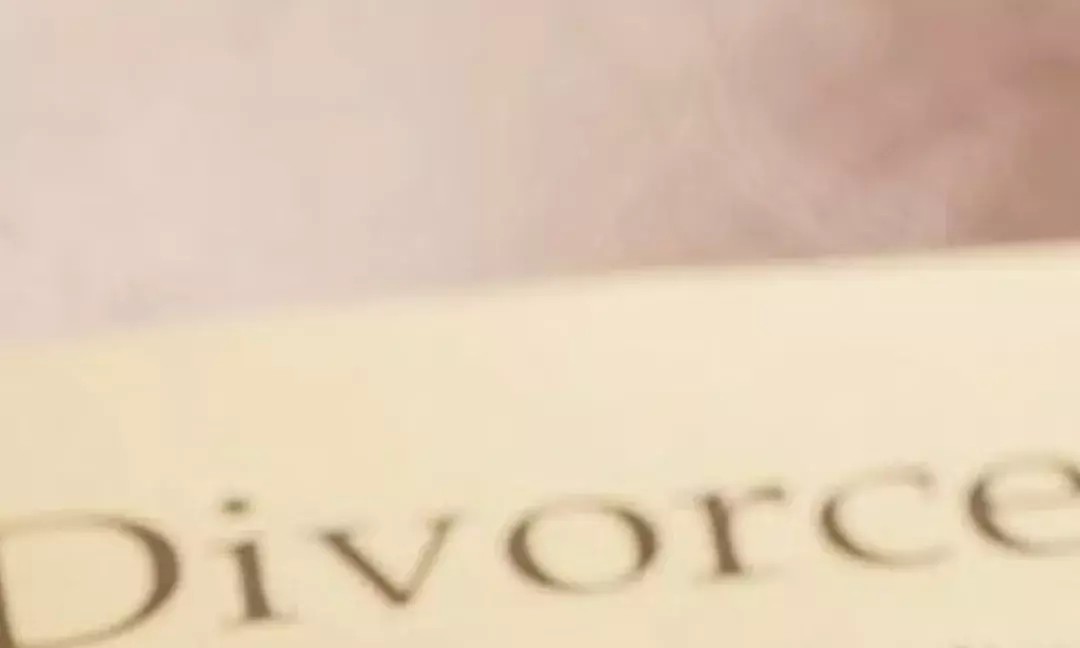 Clerical Error Leads To Divorce of Wrong Couple