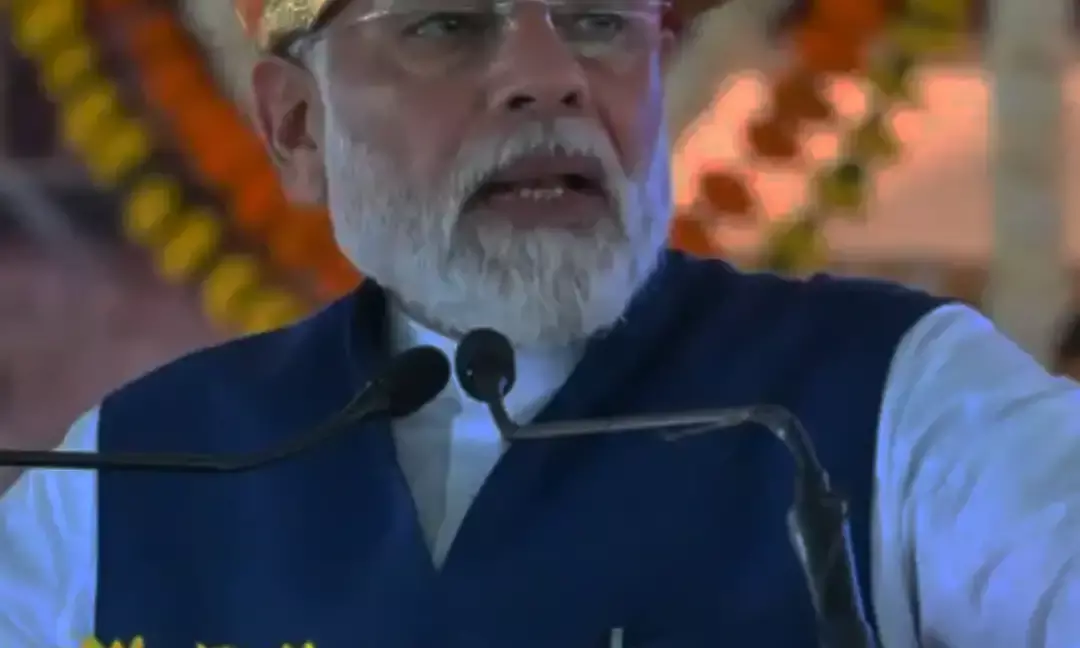 Aapney Mujhey Bahut Daraney Ki Koshish Ki, Abhi Tak Nahi Dara Paye Ho