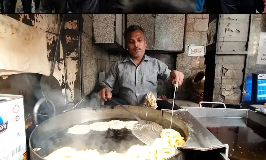 Meet The Jalebiwala Who Even Made Jalebis For Former PM Atal Bihari Vajpayee! | People First