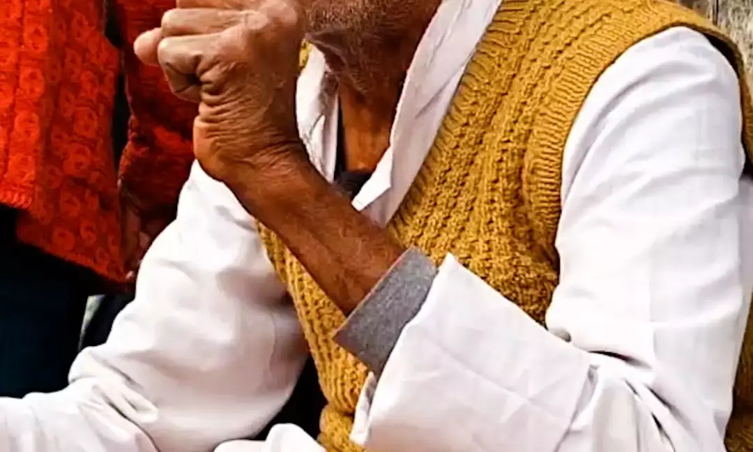 He Has Seen Happiness And Struggle in Chandni Chowk And Now Exchanges Rare Coins For Current Value