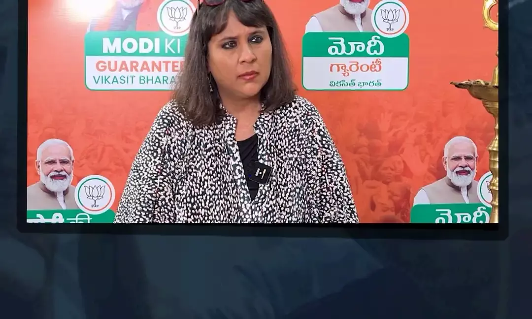 Madhavi Latha Vs Owaisi | No Development In Old City | Barkha Dutt