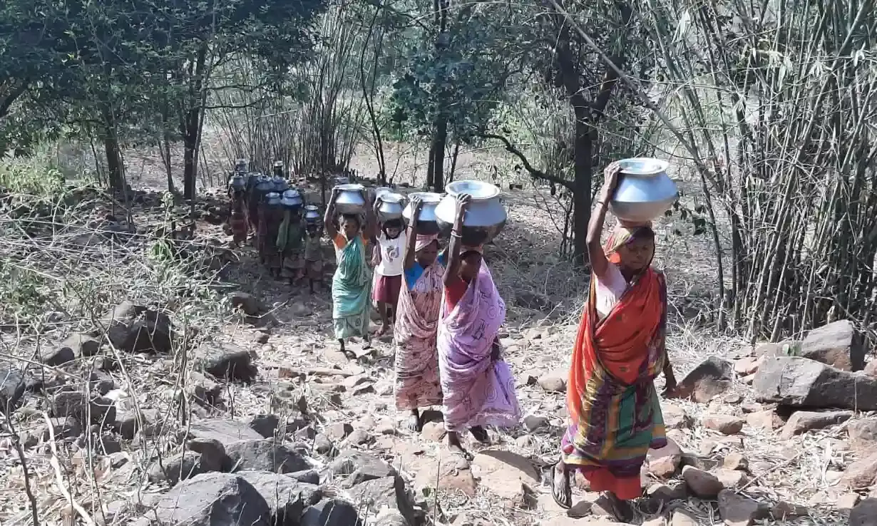 आख़िर क्यों आज़ादी के 76 साल बाद भी बूंद-बूंद पानी को तरस रहा झारखंड का पहाड़िया समुदाय