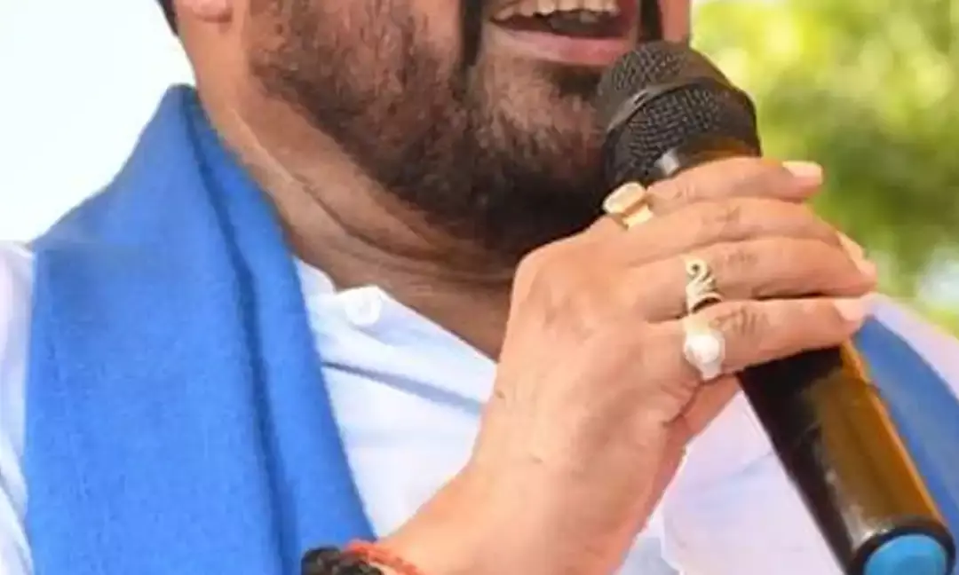 Karan Bhushan Singh Should Win With A Big Margin