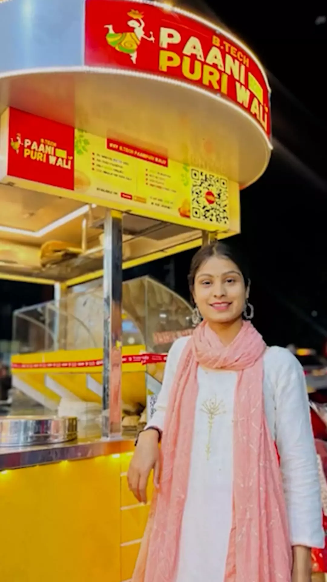 A B.Tech Graduate Who Started A Pani Puri Stall That Now Has 50 Outlets In India | Tapsi Upadhyay A B.Tech Graduate Who Started A Pani Puri Stall That Now Has 50 Outlets In India | Tapsi Upadhyay