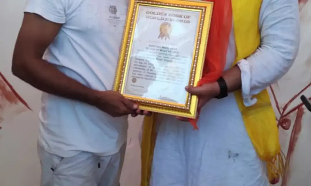 With A Paper & Pencil He Bonds With Total Strangers