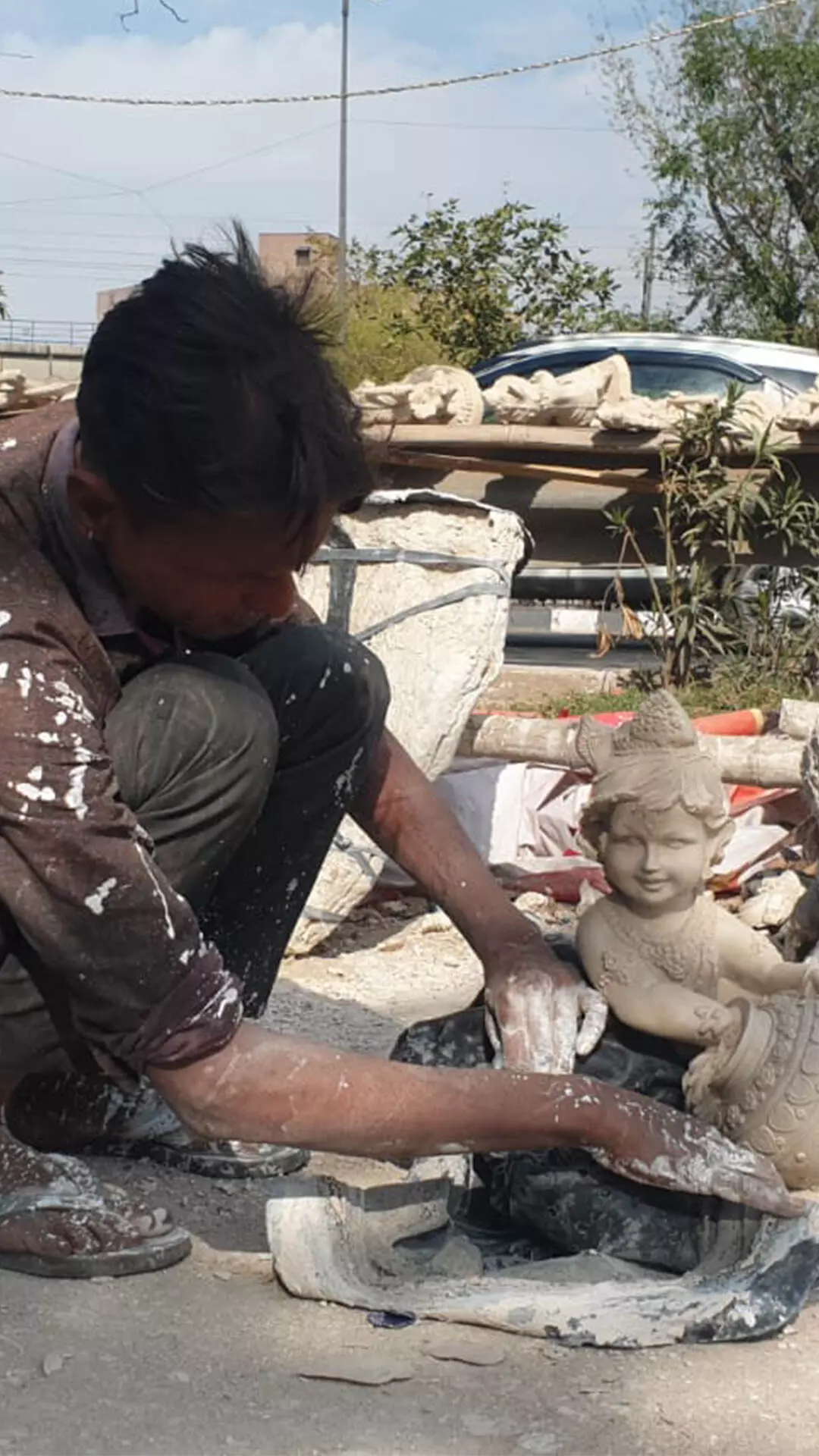 School Drop-Out Idol Maker Who Is Shaping his Childrens Future | Sarvan Murtikar | People First