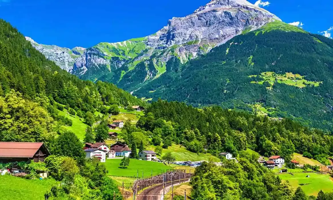 Weakened Infrastructure & Influx of Tourists: Uttarakhand Cries For Help