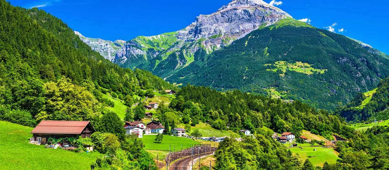 Weakened Infrastructure & Influx of Tourists: Uttarakhand Cries For Help Weakened Infrastructure & Influx of Tourists: Uttarakhand Cries For Help