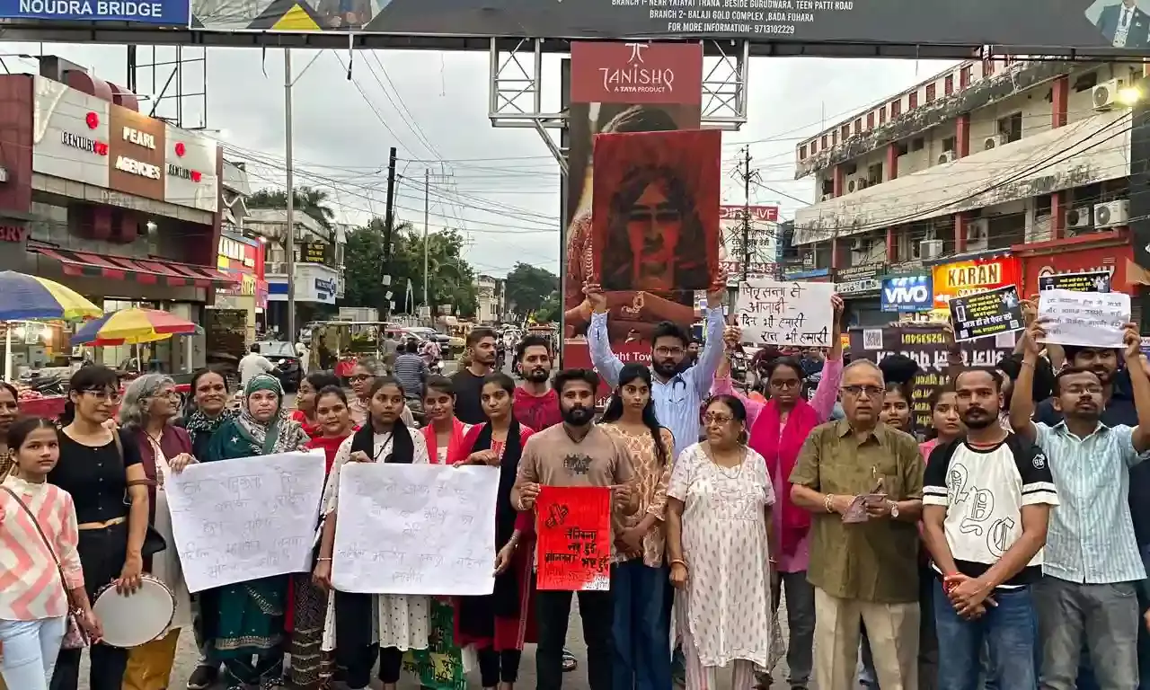 जबलपुर: जूनियर महिला डॉक्टरों के साथ छेड़खानी के बाद सुरक्षा व्यवस्था को लेकर उठे सवाल, छात्र कर रहे दोषियों पर कड़ी कार्रवाई की मांग